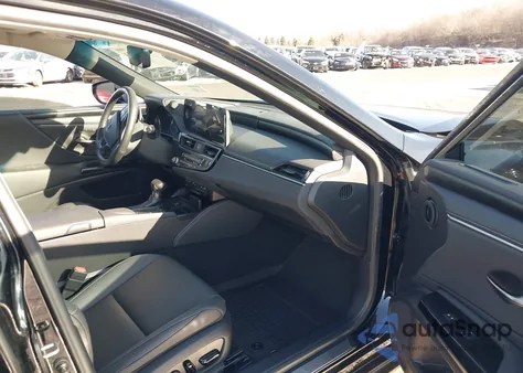 2022 Lexus Es 350 z USA, uszkodzony, nr VIN 58ADZ1B17NU132339